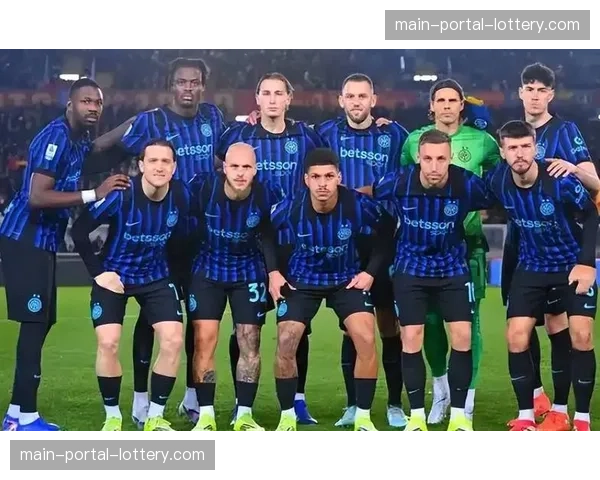 国际米兰2-0客胜莱切豪取七连胜，10分优势领跑意甲积分榜