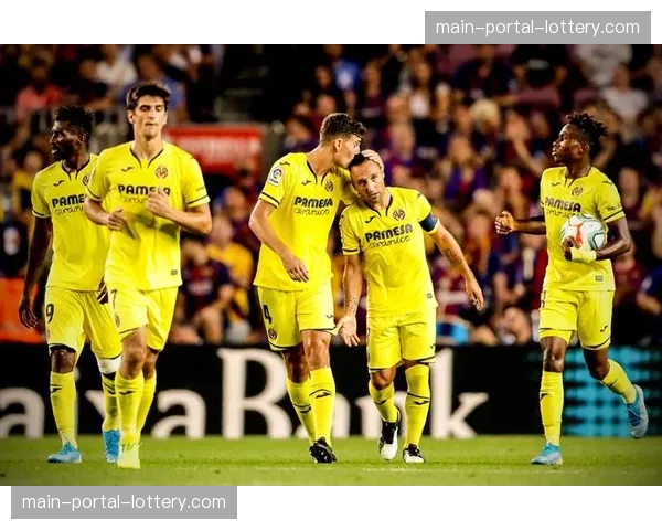 深度解析：赫罗纳如何利用边路走廊击穿比利亚雷亚尔防线